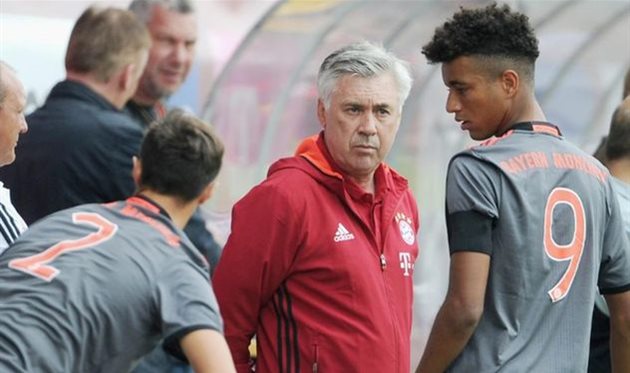 Тимоти Тилльман (справа), Witters