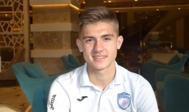 Максим Задерака, fcstal.com