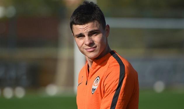 максим малышев, фк шахтер