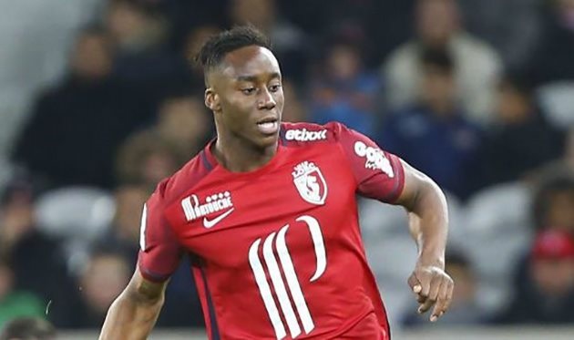 Суальо Мейте, VOETBALPRIMEUR.NL