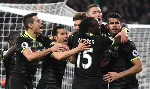 Игроки Челси празднуют гол Косты, Getty Images
