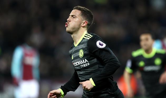 Эден Азар празднует гол, Getty Images