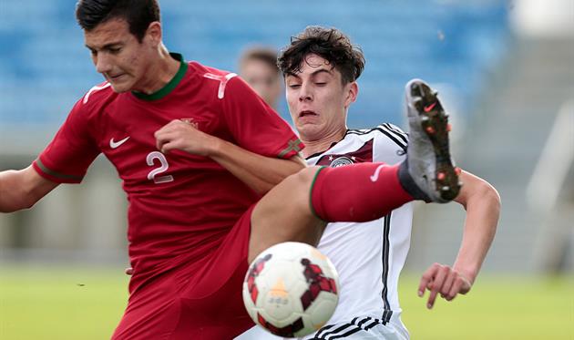 Диого Далота (слева), Getty Images