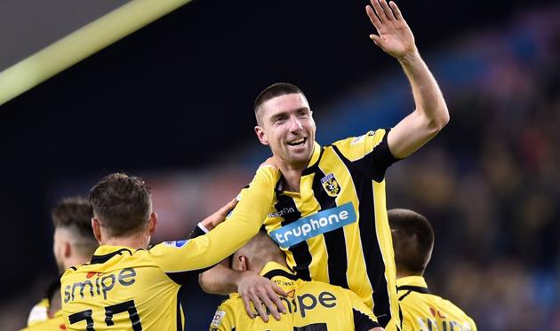 twitter.com/MijnVitesse