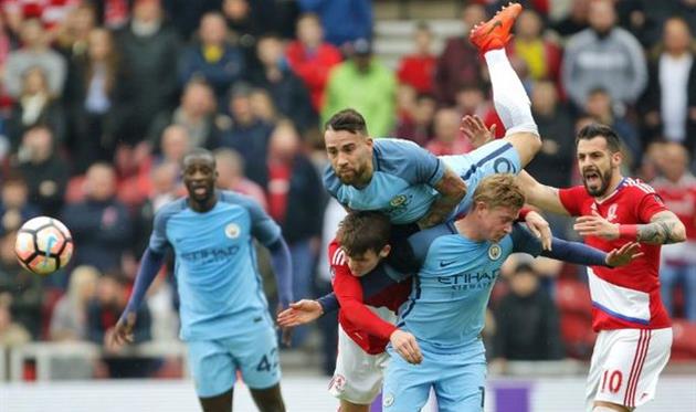 twitter.com/mancity