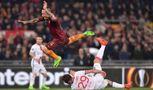 twitter.com/officialasroma