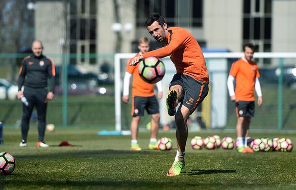 Срна не ожидает легкой борьбы в чемпионате, ФК Шахтер