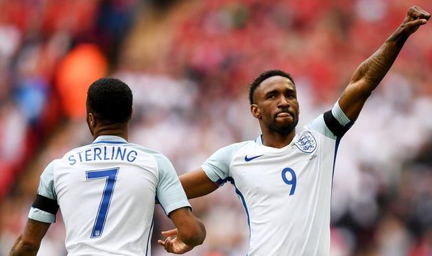 ДЖЕРМЕЙН ДЕФО И РАХИМ СТЕРЛИНГ, GETTY IMAGES