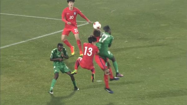 Корейский игрок потерял сознание от удара