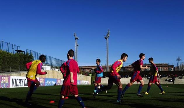 ДУБЛЕРЫ БАРСЕЛОНЫ ХОРОШО ПОДГОТОВИЛИСЬ, ФОТО ФК БАРСЕЛОНА