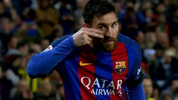 Специальное празднование гола от Лионеля Месси, - EPA