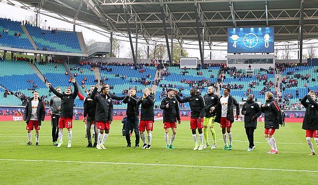 twitter.com/dierotenbullen