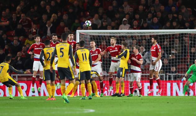 Алексис Санчес открывает счет, Getty Images