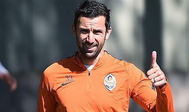 Дарио Срна, фк шахтер