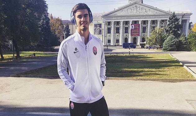 Харатин столкнулся головой с соперником, vk.com