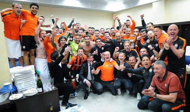 Шахтер празднует чемпионство, facebook.com/andriy.pavelko