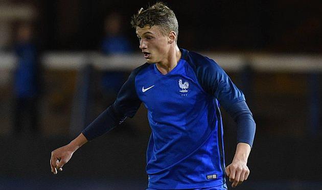 Микаэль Куйзансе, twitter.com/borussia