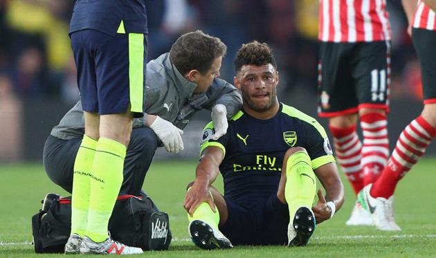 Окслейд-Чемберлен получил травму