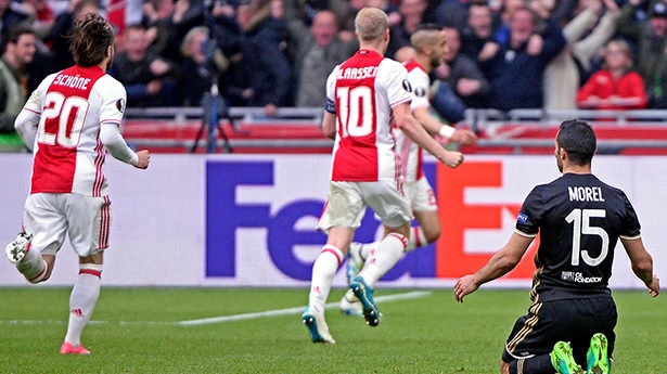 Лион - фаворит ответного матча с Аяксом, Getty Images