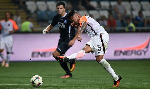 Дентиньо, ФК Шахтер