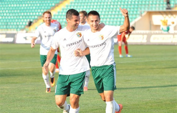 Прекрасный дальний удар Хлебаса, завершившийся голом