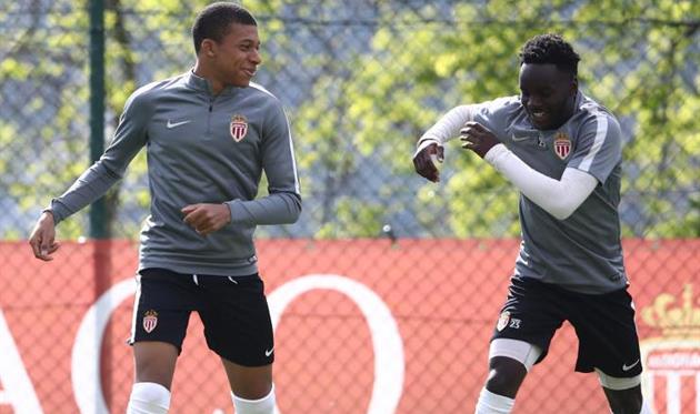 Мбаппе и Менди, Getty Images