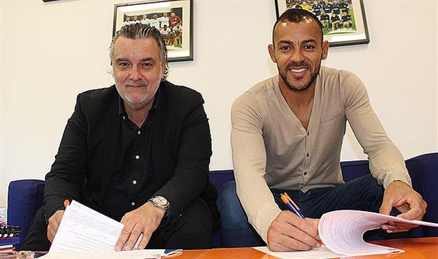 Виторино Илтон (справа), фк монпелье