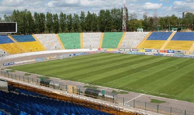 Стадион Украина примет матч Волыни и Карпат, УПЛ