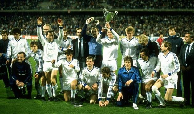 Динамо с Кубком кубков-1986