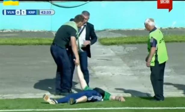 Пьяный фанат, кадр из видео