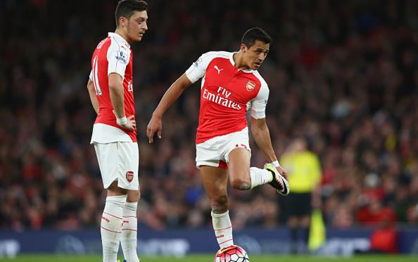 Озил и Санчес могут продлить контракты с Арсеналом, Getty Images