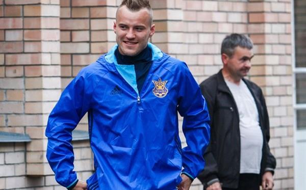 Андрей Ярмоленко, ОЛЕГ БАТРАК