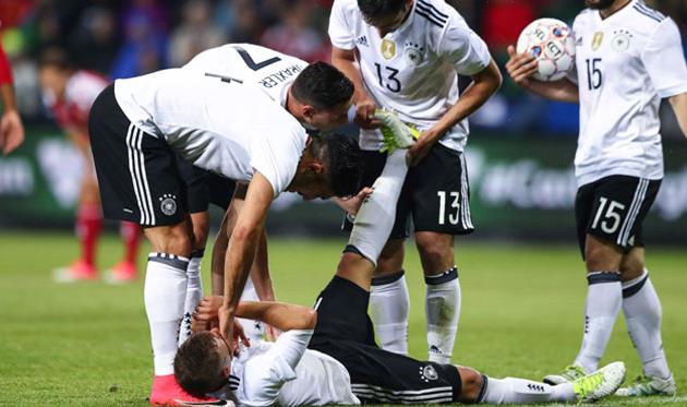 Джошуа Киммих пострадал от судороги после забитого мяча, Getty Images