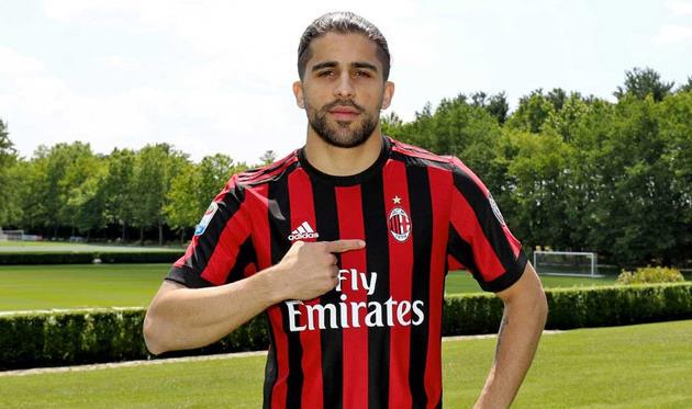 Рикардо Родригес, twitter.com/acmilan