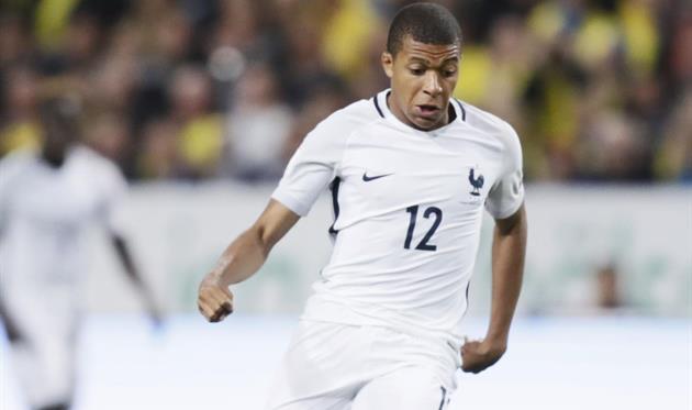 Килиан Мбаппе боится потерять место в составе сборной Франции, Getty Images