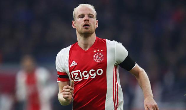 Клаассен и Ньянг проходят медобследование в Эвертоне