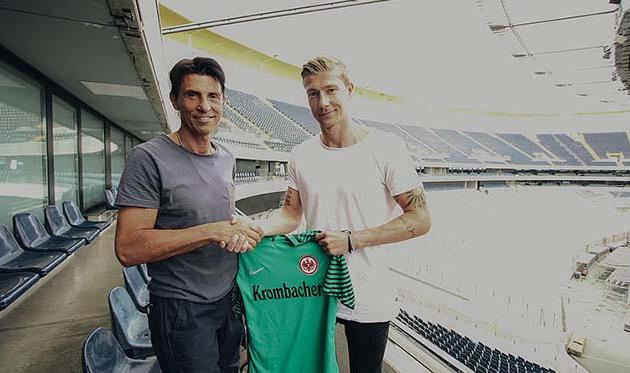 Ян Циммерман, twitter.com/eintracht