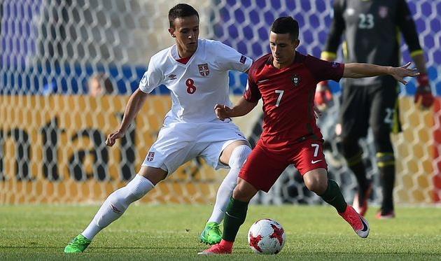 Неманья Максимович и Даниель Поденсе, twitter.com/uefaunder21