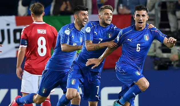 ИТАЛЬЯНЦЫ ПРАЗДНУЮТ ВЗЯТИЕ ВОРОТ, UEFA.COM