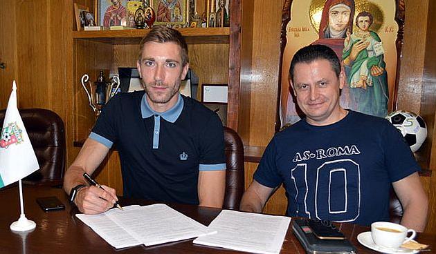 Юрий Коломоец (слева), фк ворскла