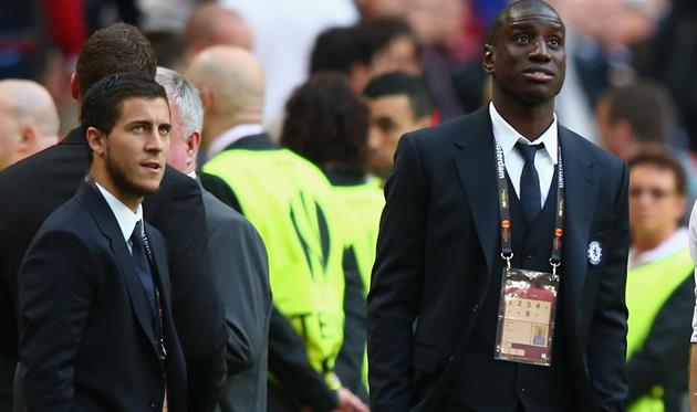 Эден Азар (слева) и Демба Ба