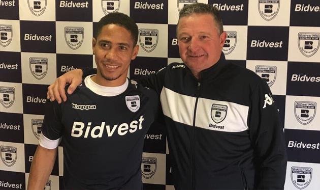Стивен Пиенаар (слева), twitter.com/BidvestWits