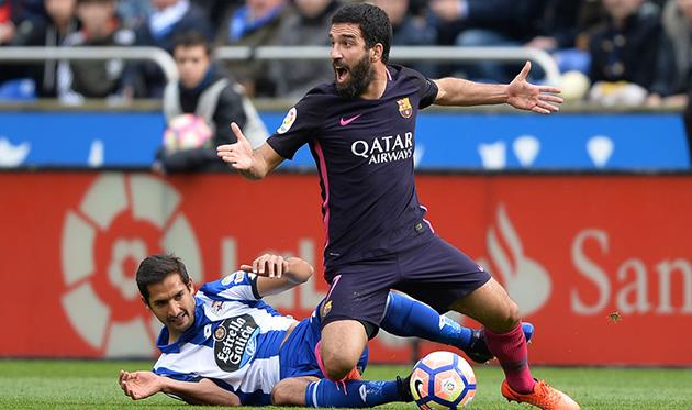 Арда Туран апеллирует к арбитру, getty images