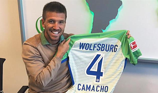 Камачо будет выступать за Вольфсбург, twitter.com/vfl_wolfsburg