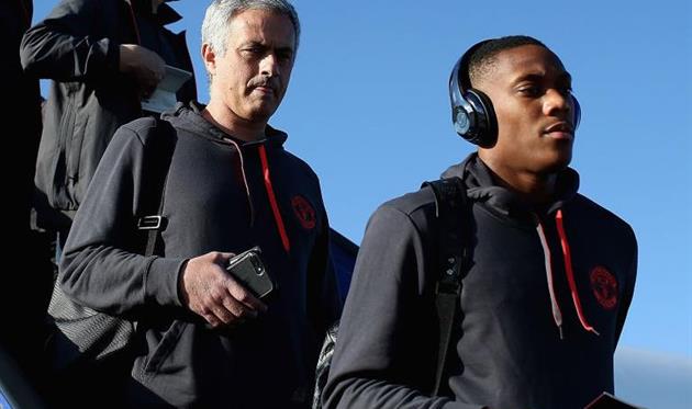 Моуриньо (слева) и Мартиаль, Getty Images