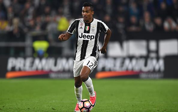 Алекс Сандро передумал уходить, Getty Images