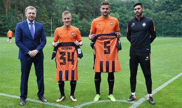Шахтер представил новичков