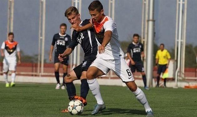 Владислав Хамелюк (слева)