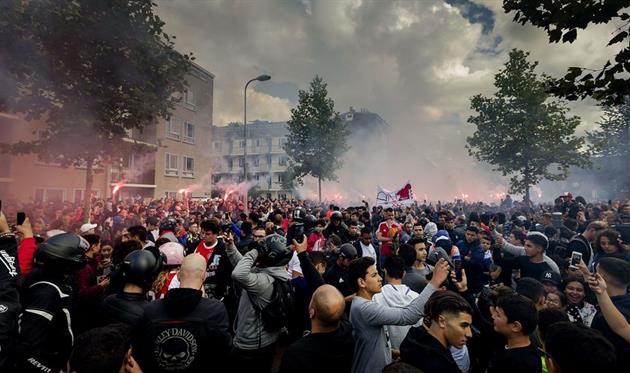 Тысячи людей переживаю за судьбу футболиста, 90min.com