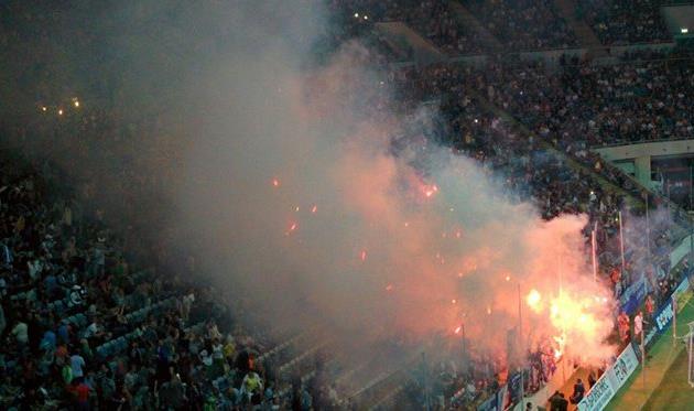 Фан-сектор Динамо во время матча за Суперкубок, Football.ua